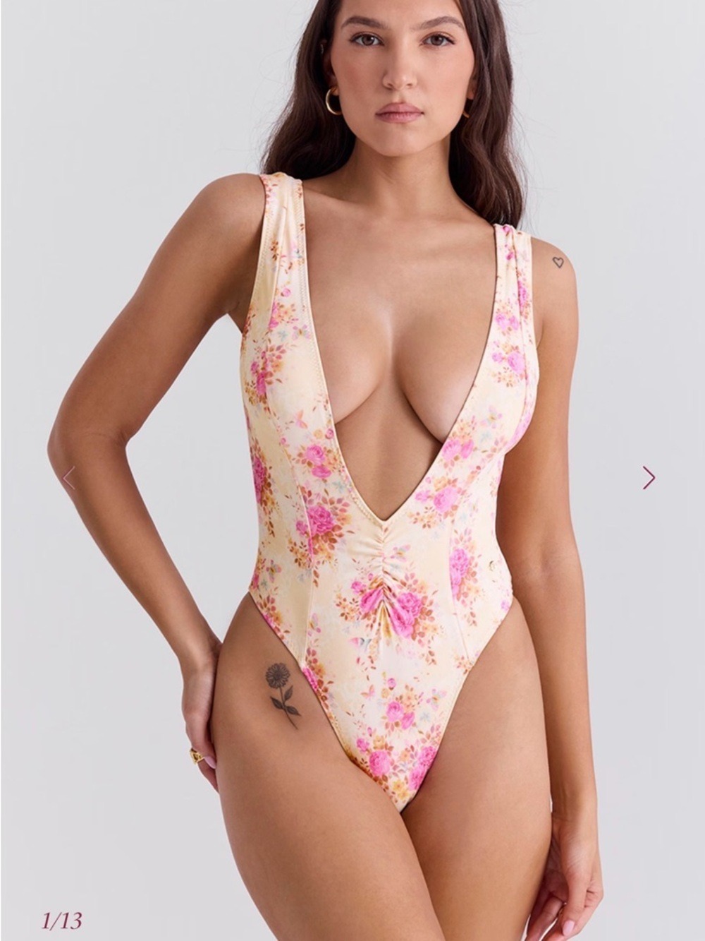 House of CB Martinique Floral Plunge One Piece Swimsuit SZ M Pink Peach